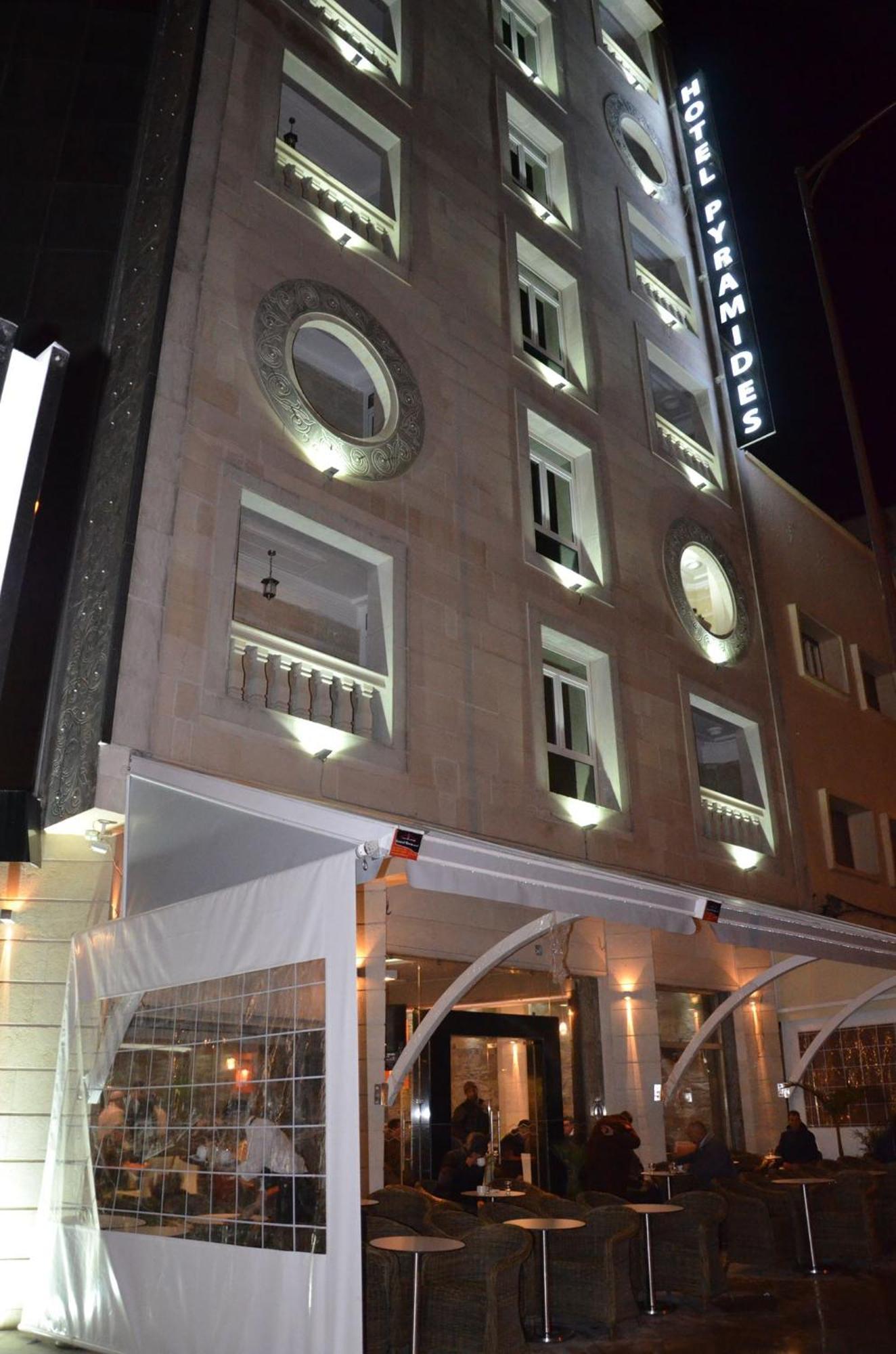 Hotel-Cafe-Restaurant Pyramides, Taza Exterior photo